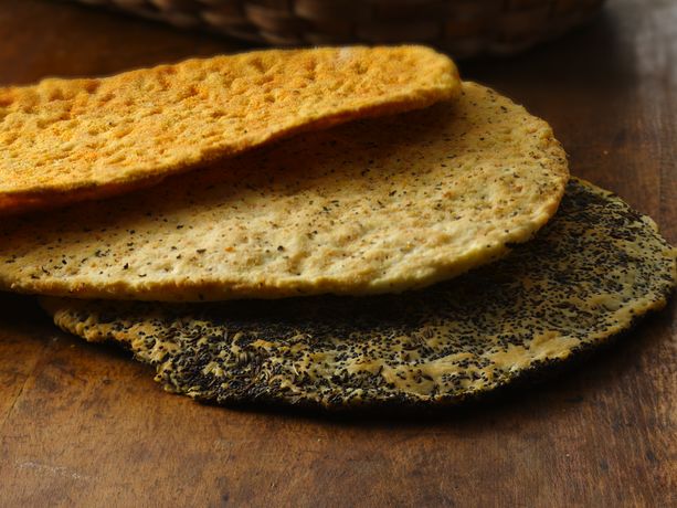 crispy-biscuit-flatbreads-hero